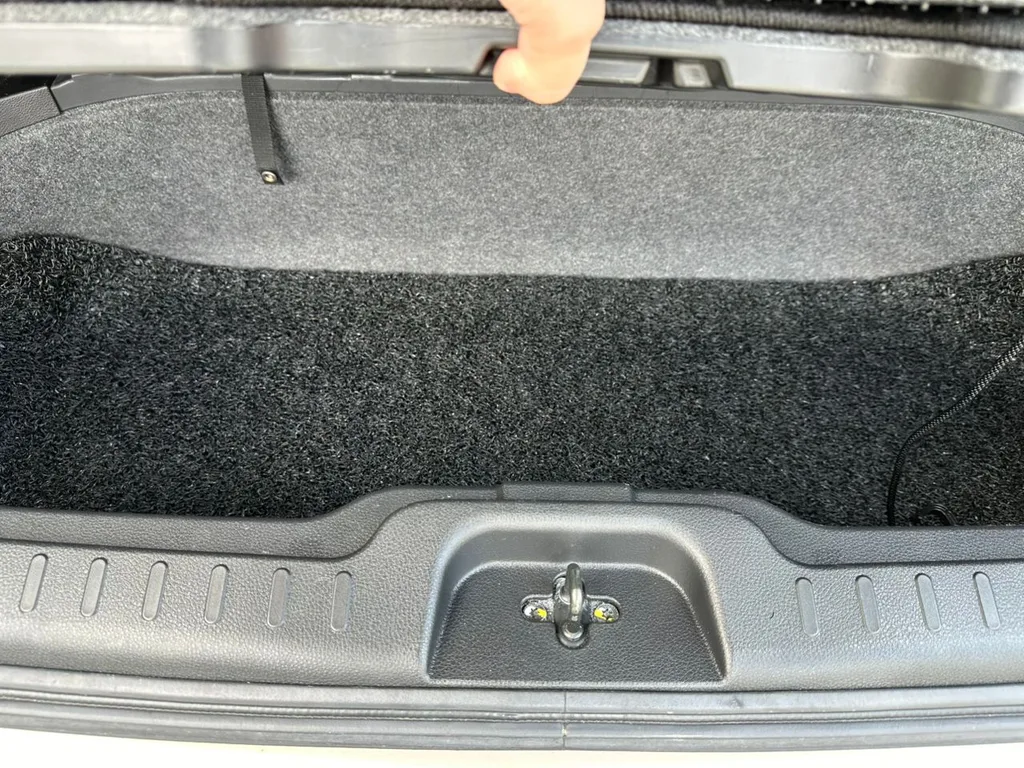 Nissan Serena (C27) view 8
