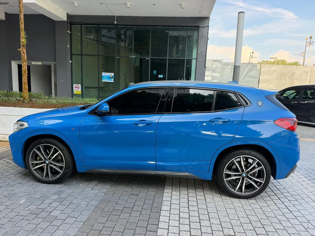 BMW X2 view 4