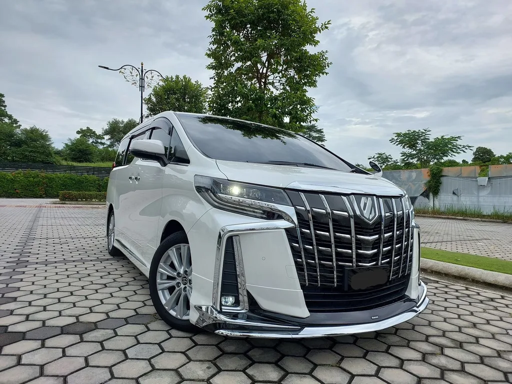 Toyota Alphard (AGH 30) rental car Johor Bahru