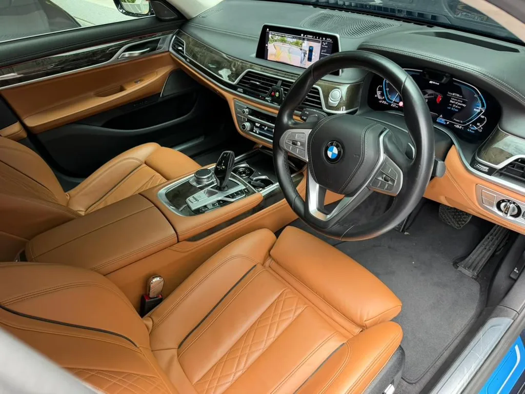 BMW 7 Series view 2