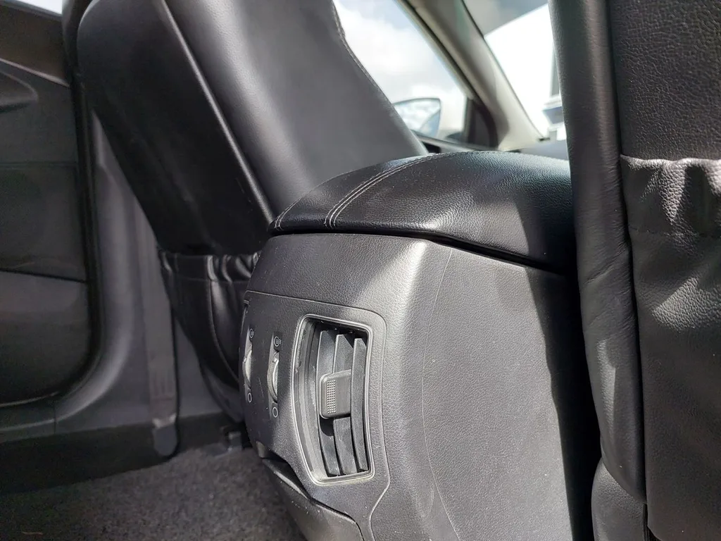 Hyundai Sonata view 4
