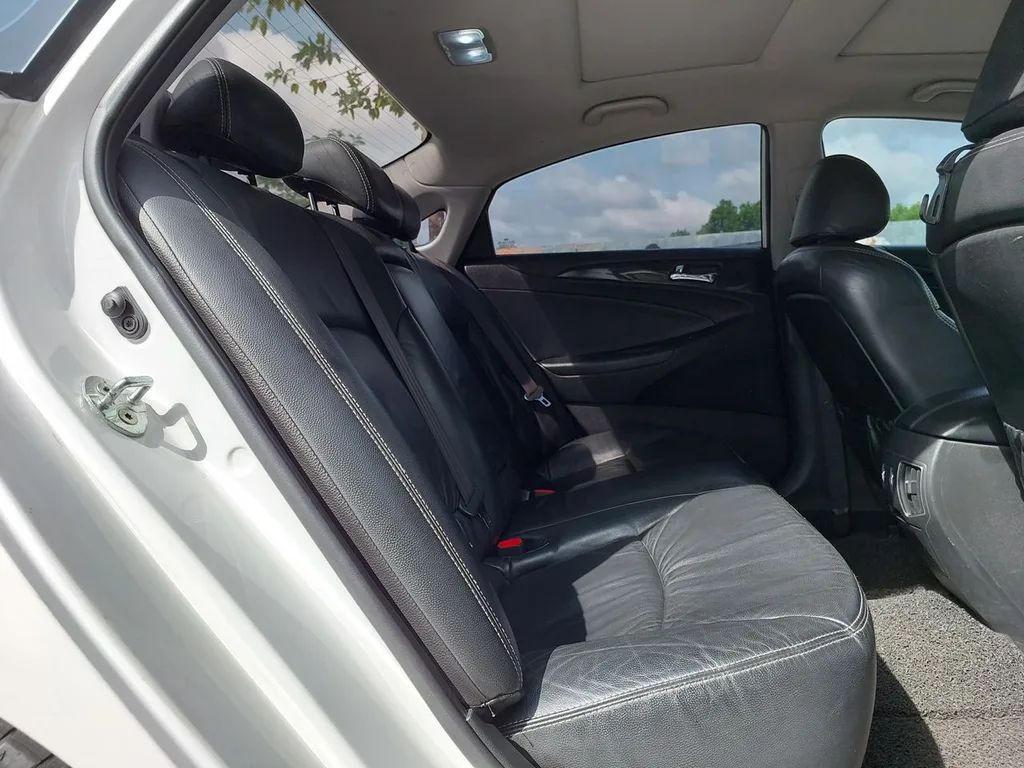 Hyundai Sonata view 5