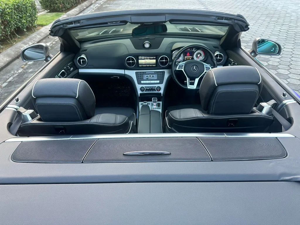 Mercedes SL Covertible view 3