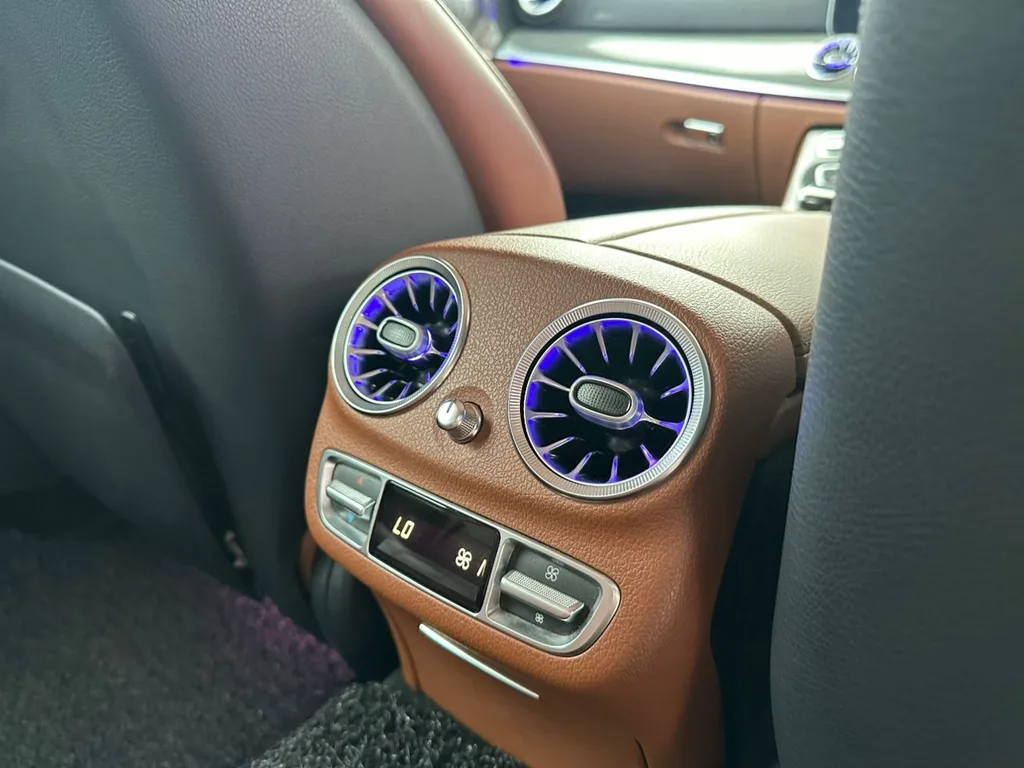 Mercedes E-Class view 5