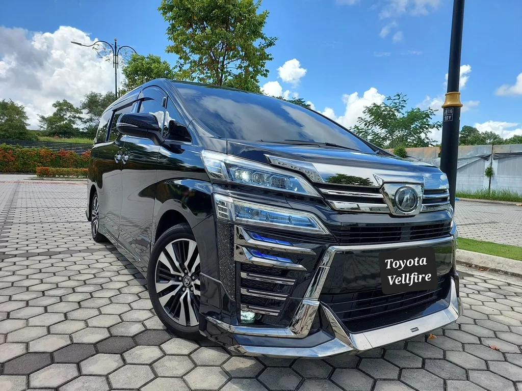 Toyota Vellfire (Pilot Seat) rental car Johor Bahru